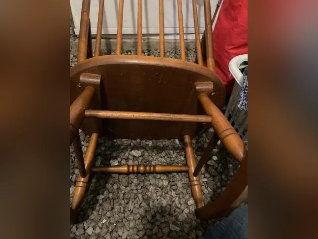 Chaise berçante bois thumbnail 3