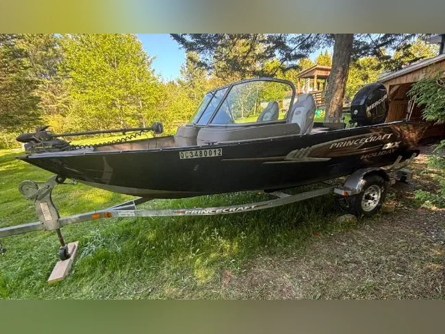 Princecraft Holiday DLX 2012 – 16 pieds avec Mercury 60 HP 4 temps thumbnail 7