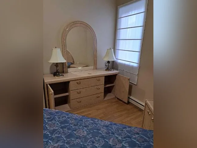 Bureau de chambre