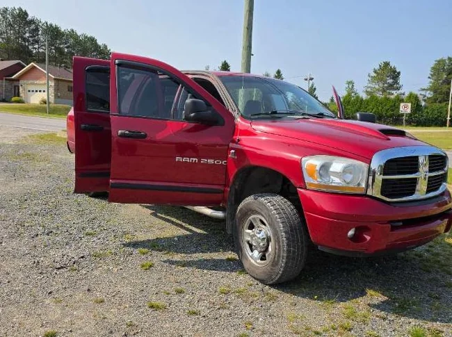 Dodge Ram 2500 thumbnail 2