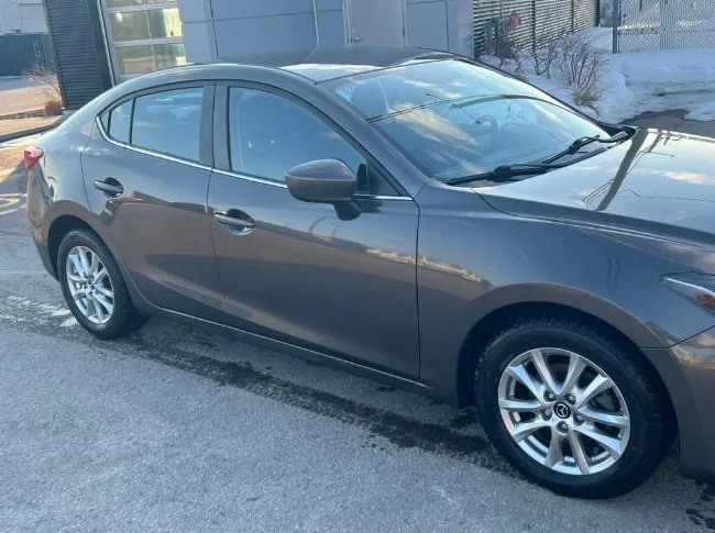 Mazda 3 GS thumbnail 4