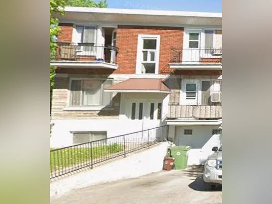 Ahuntsic 3 1/2 haut de triplex disponible 1 septembre 2026 $850/mois