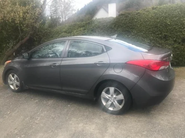 Hyundai ÉLANTRA 2012 AUTOMATIQUE toit ouvrant