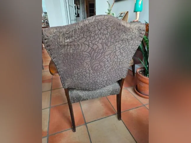 Mobilier ancien thumbnail 2