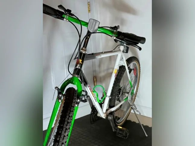 Vélo tout terrain. thumbnail 2