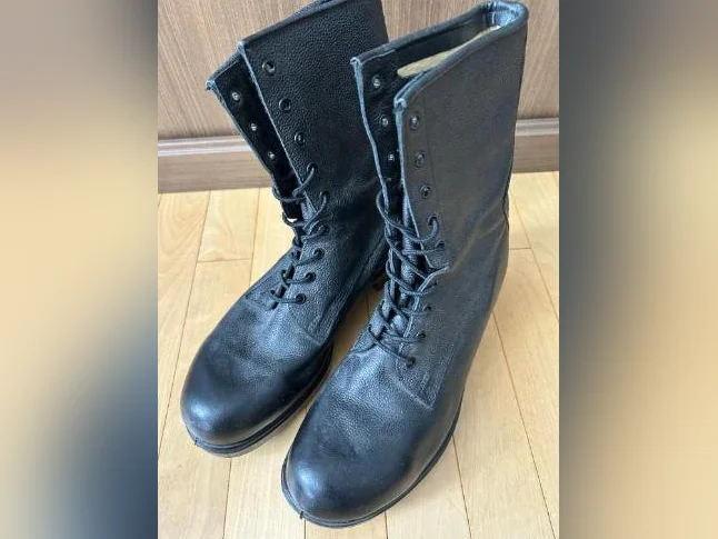 BOTTINES AVEC CAP D'ACIER 9-91/2 d thumbnail 2