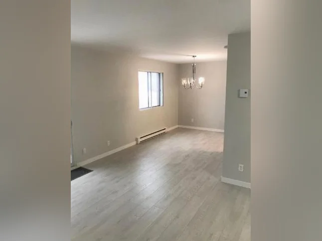 4 ½ Beau logement à louer derrière Galerie Terrebonne à 1230$ libre immédiatement thumbnail 3