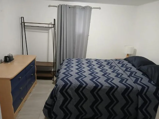 Chambre disponible pres du metro Cremazie
