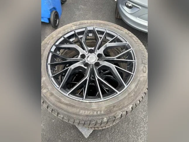 BMW x5 Pneu et mag