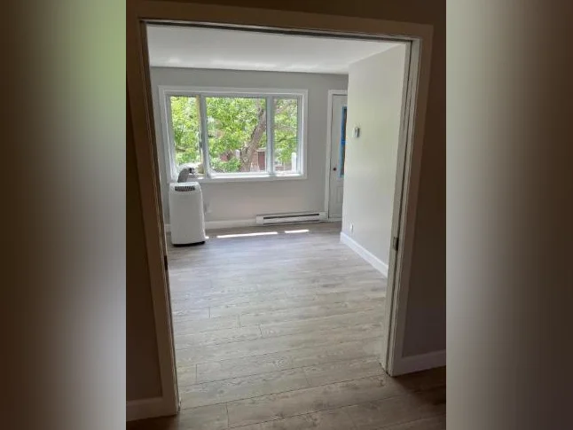 logement 3 1/2 thumbnail 4