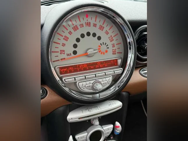 Mini Cooper 2010 thumbnail 5