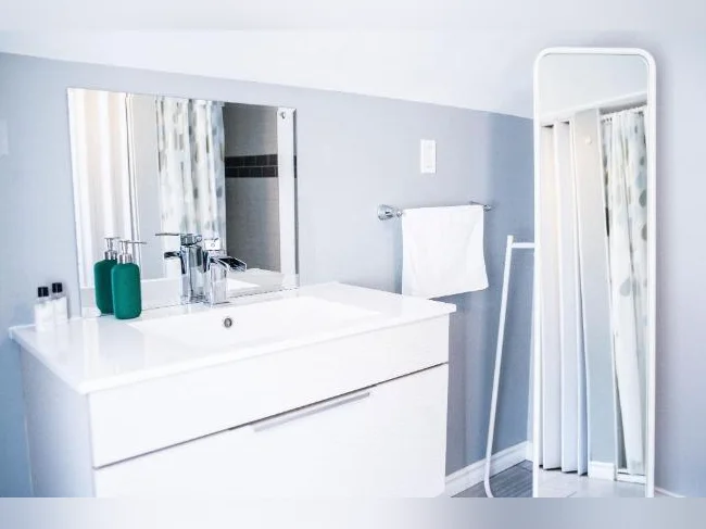 Chambre privée tout inclus à louer thumbnail 3