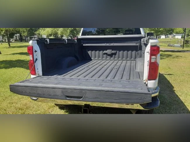 2022 Chevrolet Silverado 3500 HD Diesel SRW 4RM LT Crew Cab thumbnail 2