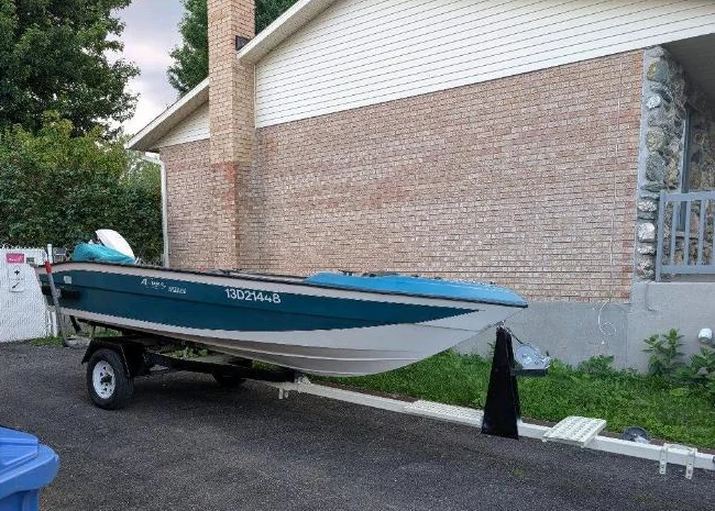Chaloupe 16' Azura Bass, moteur, remorque