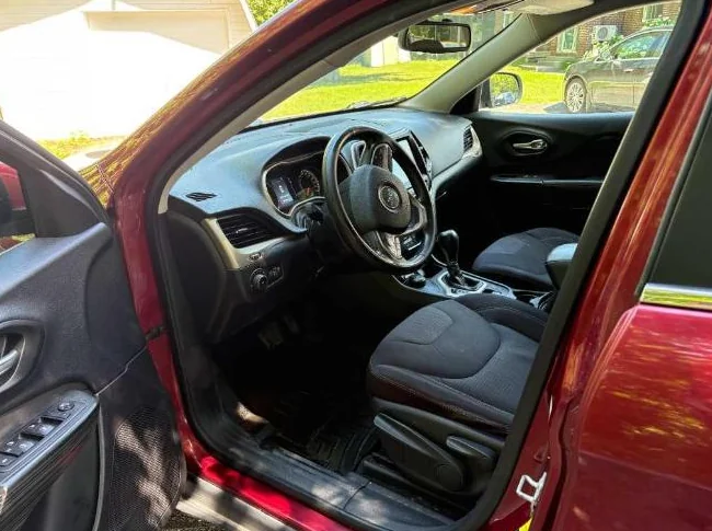 Jeep Cherokee North thumbnail 3