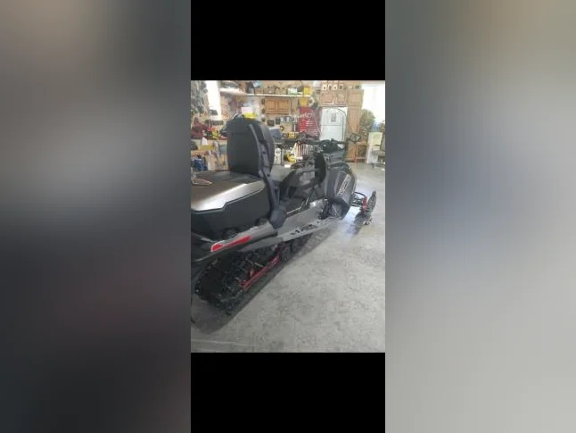 Brp ski doo grand Touring LTD 900 Ace full équipé comme neuf! thumbnail 3