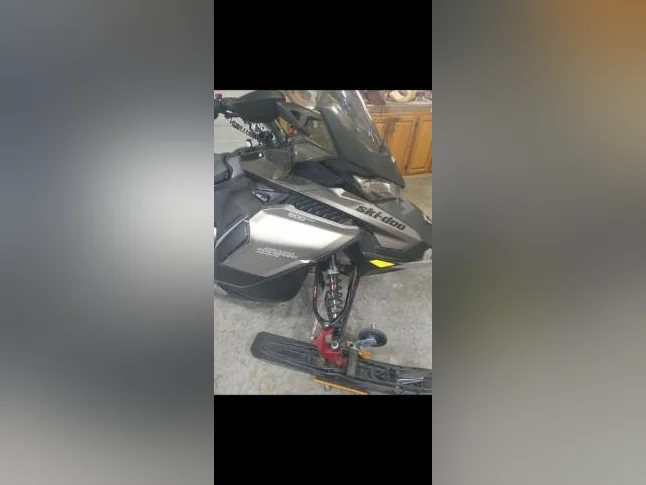 Brp ski doo grand Touring LTD 900 Ace full équipé comme neuf! thumbnail 8