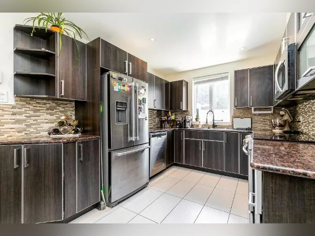 Splendid modern style condo Berri Uqam 2490/m thumbnail 8