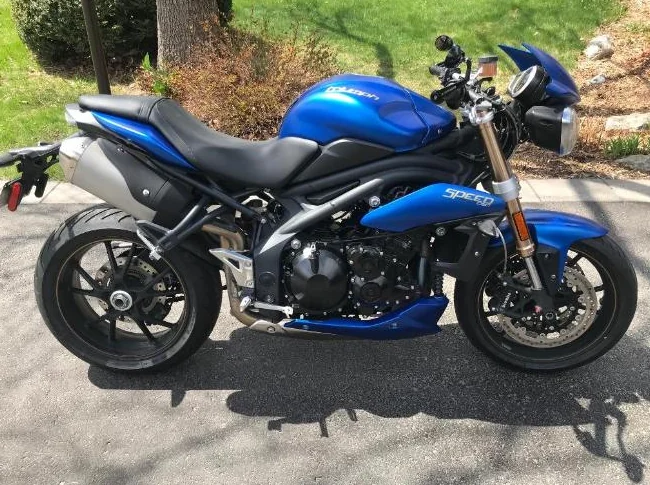 Triumph Speed Triple 2014 thumbnail 3