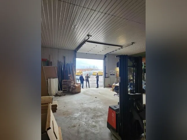 Local 5348 Av. du Maréchal-Joffre thumbnail 5