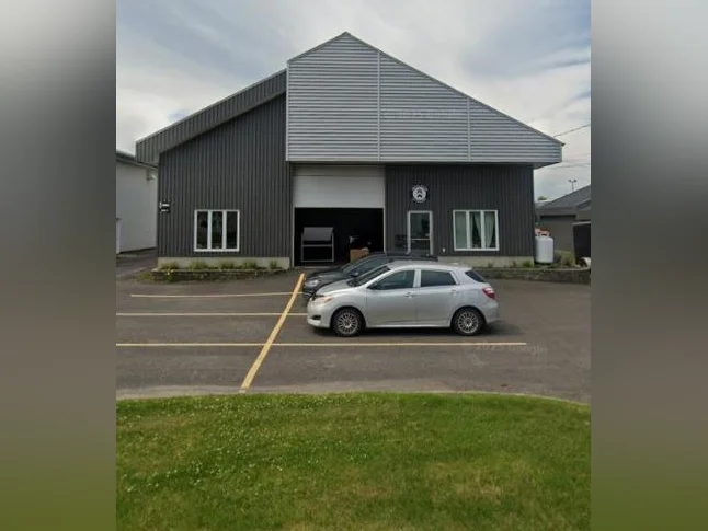 Local 5348 Av. du Maréchal-Joffre