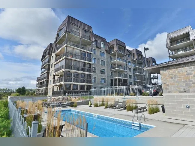 Condo Vue sur le Golf de la Faune / stationnement intérieur