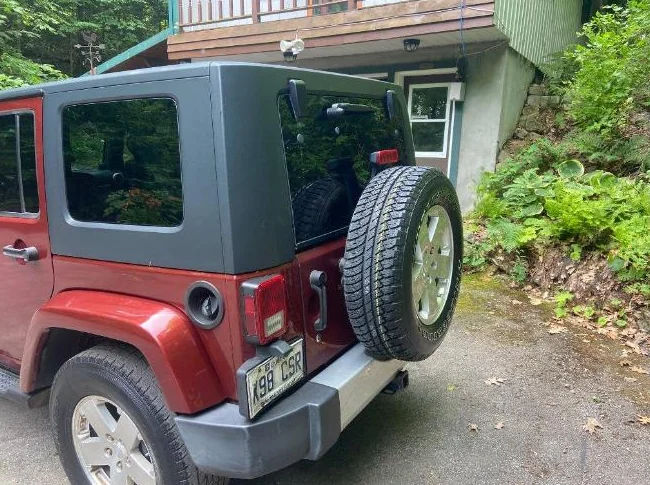 Jeeps Wrangler Sahara Unlimited 2008 en bonne condition à vendre thumbnail 10