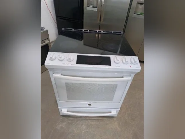 Cuisinière GE profile #2136 + livraison thumbnail 2