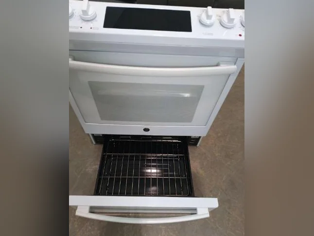 Cuisinière GE profile #2136 + livraison thumbnail 4