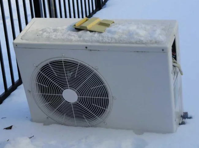 Thermopompe climatiseur usagé thumbnail 2