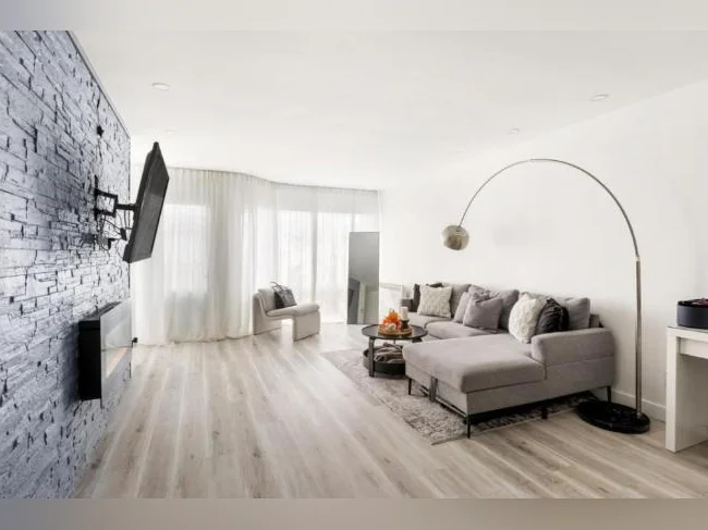 Superbe logement 5 1/2 à louer thumbnail 4