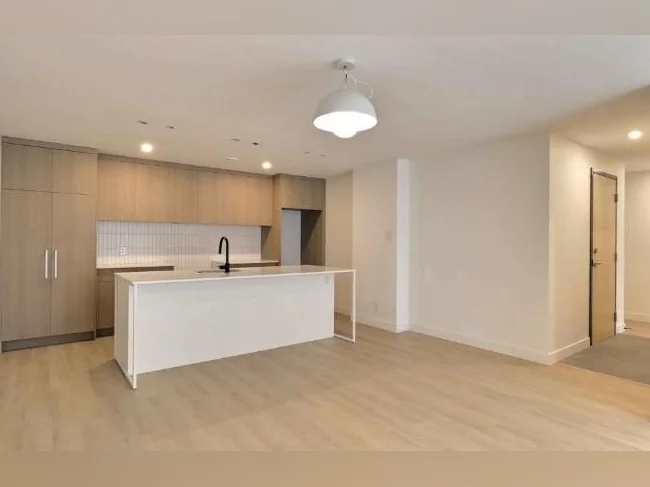 Logement 4 1/2 thumbnail 2