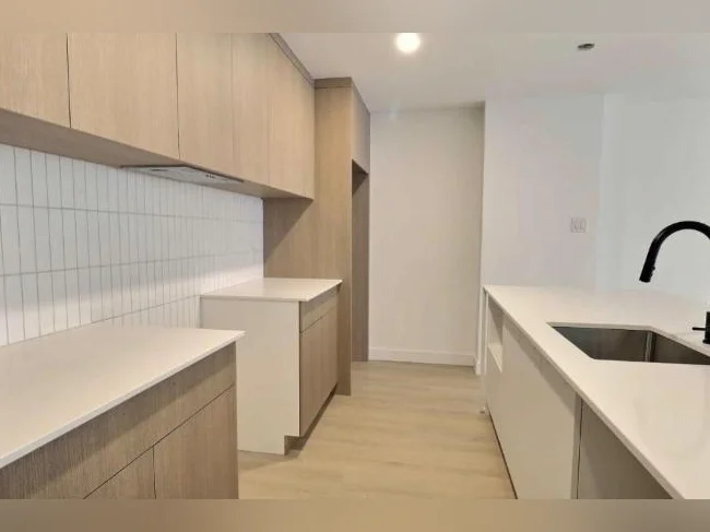 Logement 4 1/2 thumbnail 3