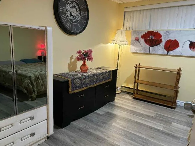 Chambre à louer à Ste-Foy ( libre ) thumbnail 5