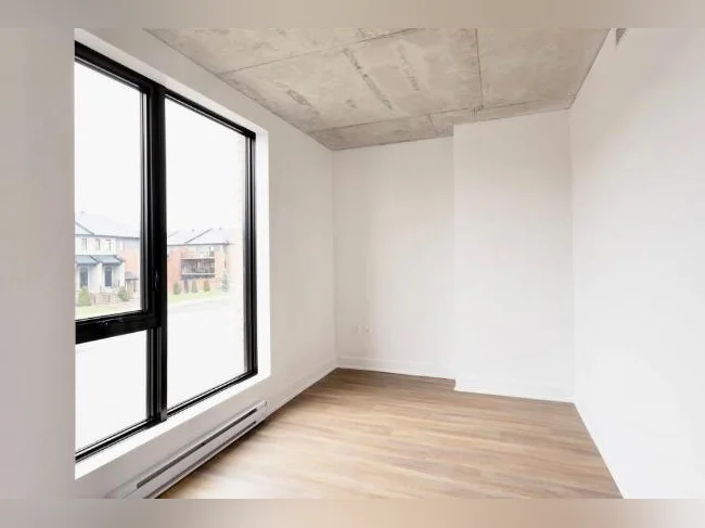 2 Mois Gratuit Condominium Laval thumbnail 7