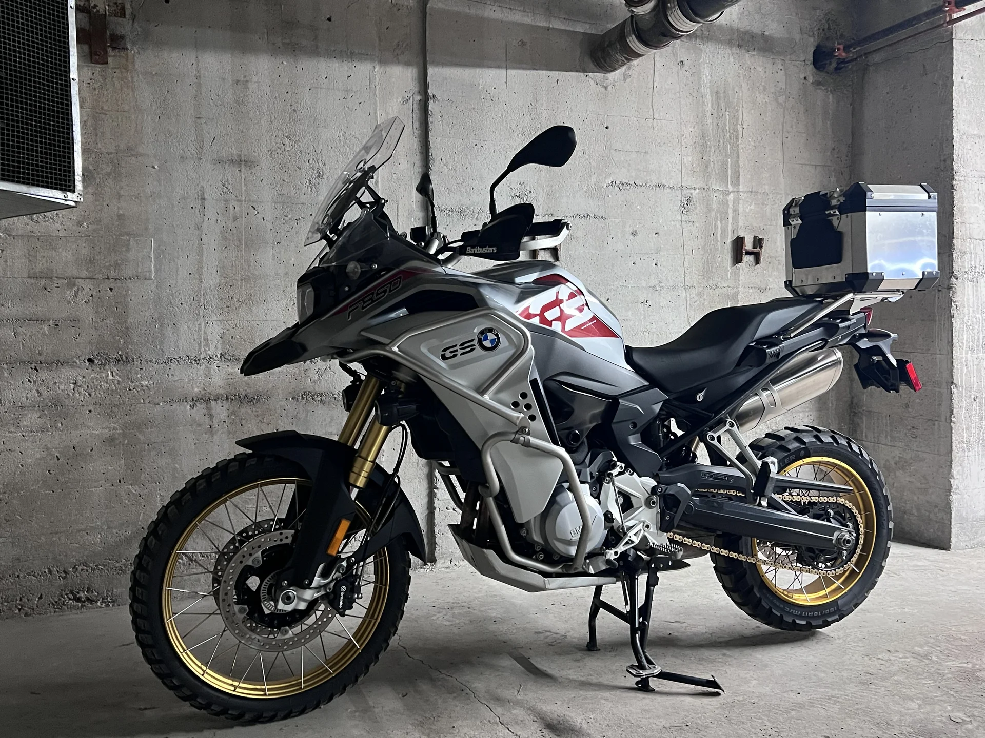 BMW F 850 GS Adventure 2020 - Exclusive Gray thumbnail 3