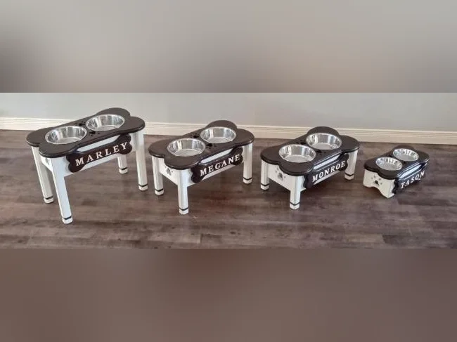 Bols pour chiens en bois personnalisé avec le nom de votre chien