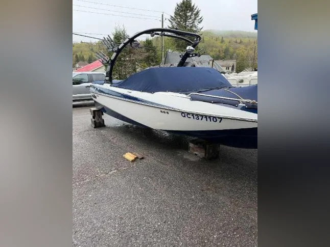Bateau Malibu Wakesetter thumbnail 5