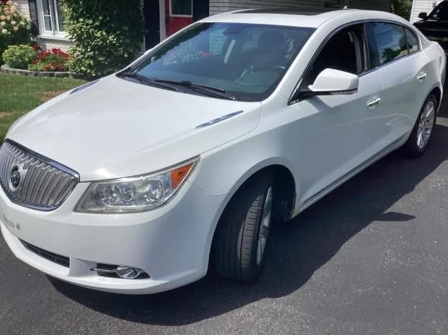Buick Lacrosse 2012 FWD, 89500 km, Tel:842-2121 thumbnail 5