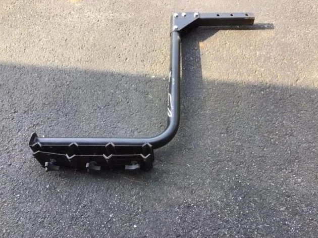 Porte-vélos Swagman pour véhicules et Vus pour 4 vélos avec attelage de 2 pouces. thumbnail 3