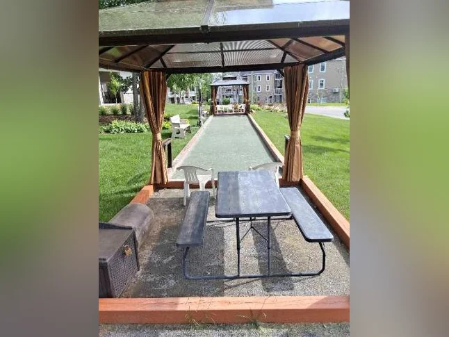 Superbe condo à excellent rapport qualité-prix dans les basses Laurentides thumbnail 4