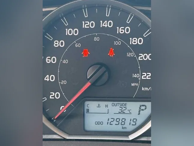 Toyota RAV4 2013 XLE AWD thumbnail 5