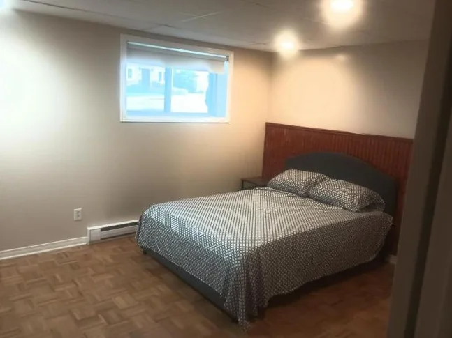 GRANGE CHAMBRE À LOUER TOUT INCLUS– RIVIÈRE-DES-PRAIRIES- Montreal thumbnail 5