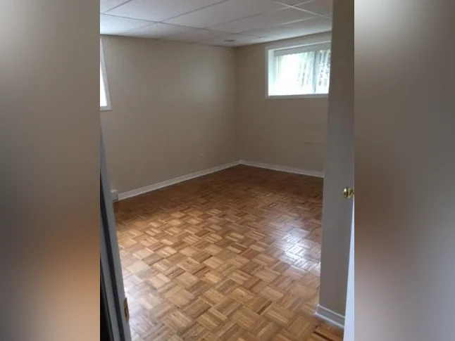 GRANGE CHAMBRE À LOUER TOUT INCLUS– RIVIÈRE-DES-PRAIRIES- Montreal thumbnail 3