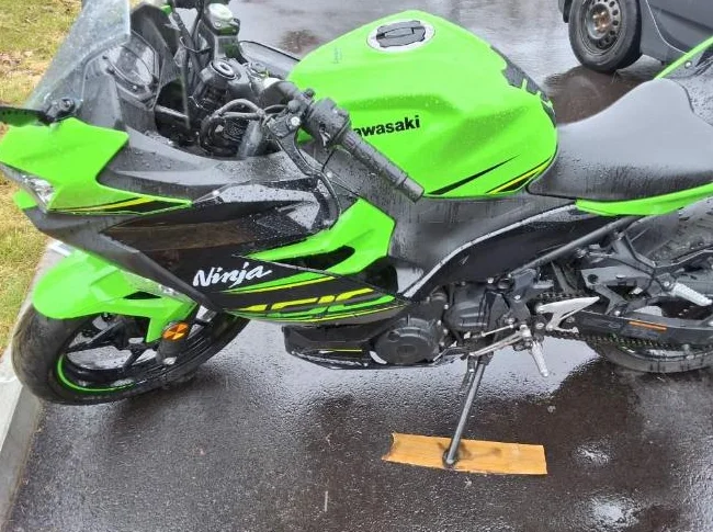 Kawasaki ninja 400 2018 thumbnail 2