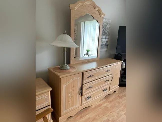 Bureau de chambre