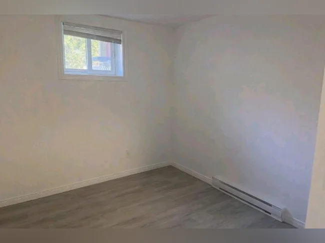 Grand logement 6 1/2 (sous-sol) thumbnail 7