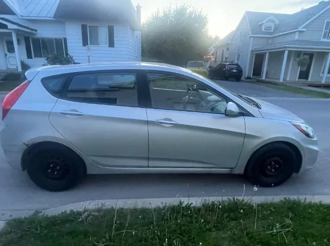 Hyundai Accent 2012