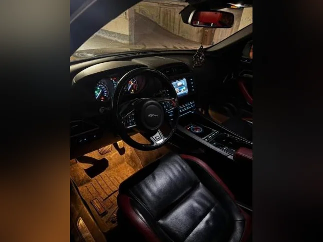 2017 Jaguar F-Pace S thumbnail 5