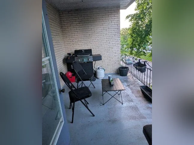 appartement 6 1/2 à louer thumbnail 2